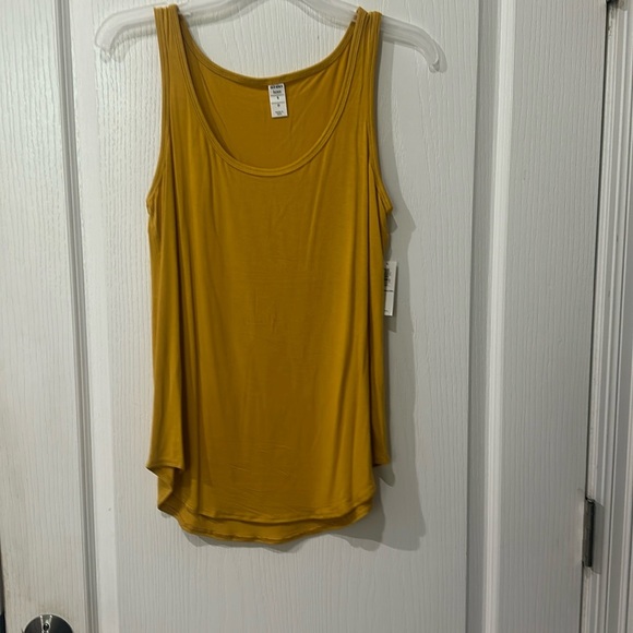 Old Navy Tops - Old Navy luxe size small gold tank top NWT